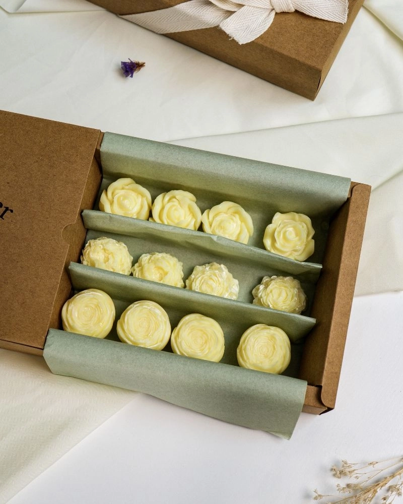 Estuche Dulce Despertar: 12 Flores | Wool & Clover