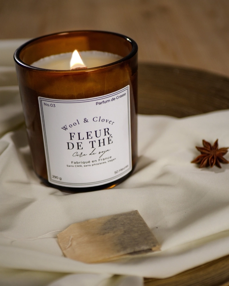 Bougie Fleur de Thé - Parfum Frais & Apaisant | Wool & Clover