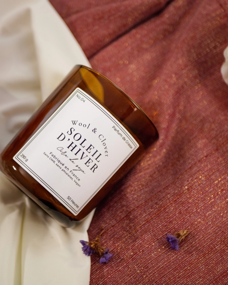 Winter Sun Candle - Floral & Powdery Scent | Wool & Clover