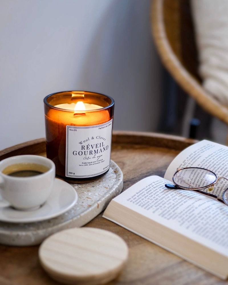 Vela Despertar Goloso - Fragancia de Pain au Chocolat | Wool & Clover