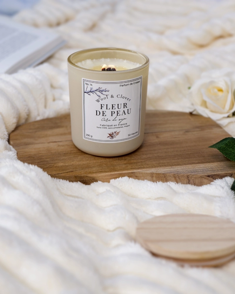 Vela Flor de Piel - Almizcle y Polvo de Arroz | Wool & Clover